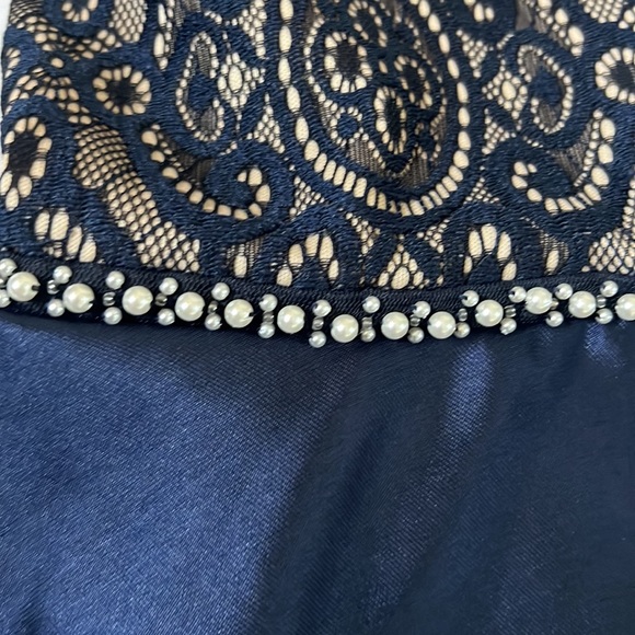 Speechless Kids | Size 16 Navy & Tan, Mesh & Pearl Elegant Formal Dress w Train - Picture 5 of 13